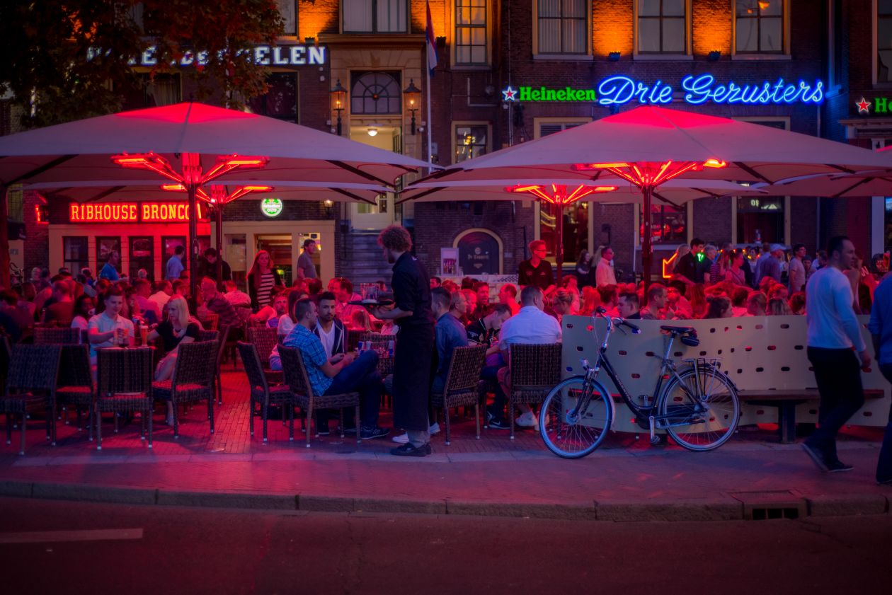 Free photo "Drinking on a terrace"